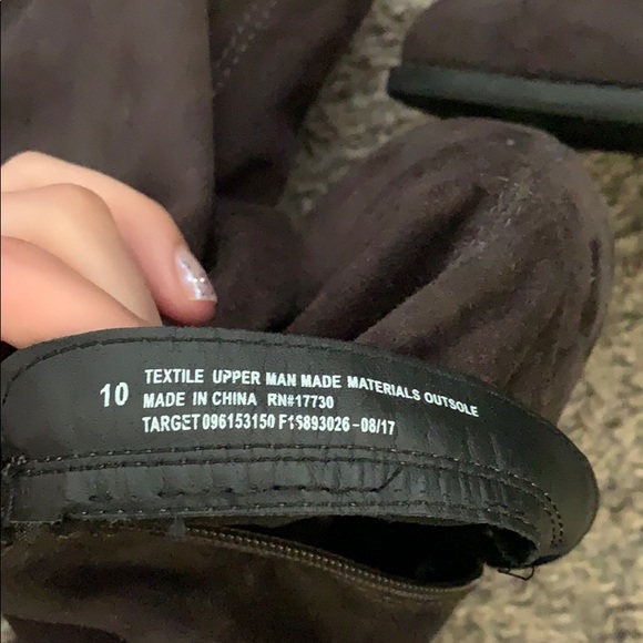 Suede brown knee high boots - Picture 3 of 3